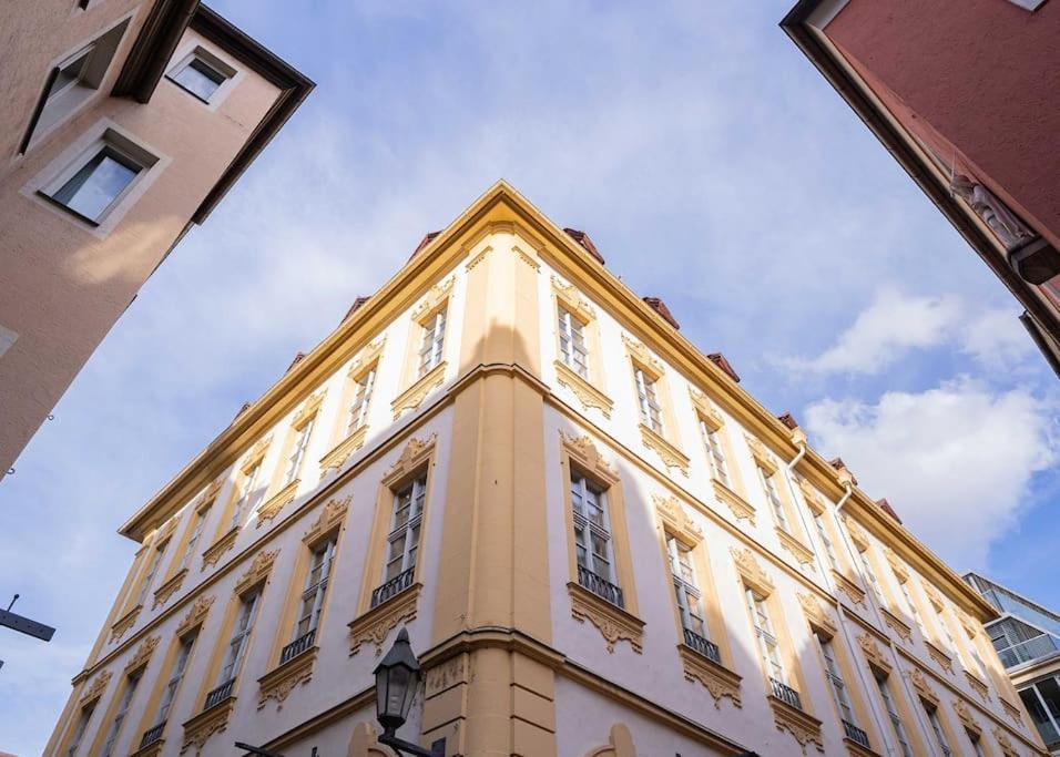 Barockes Wohnen Am Marktplatz-Stadtmitte Wurzburg Ngoại thất bức ảnh